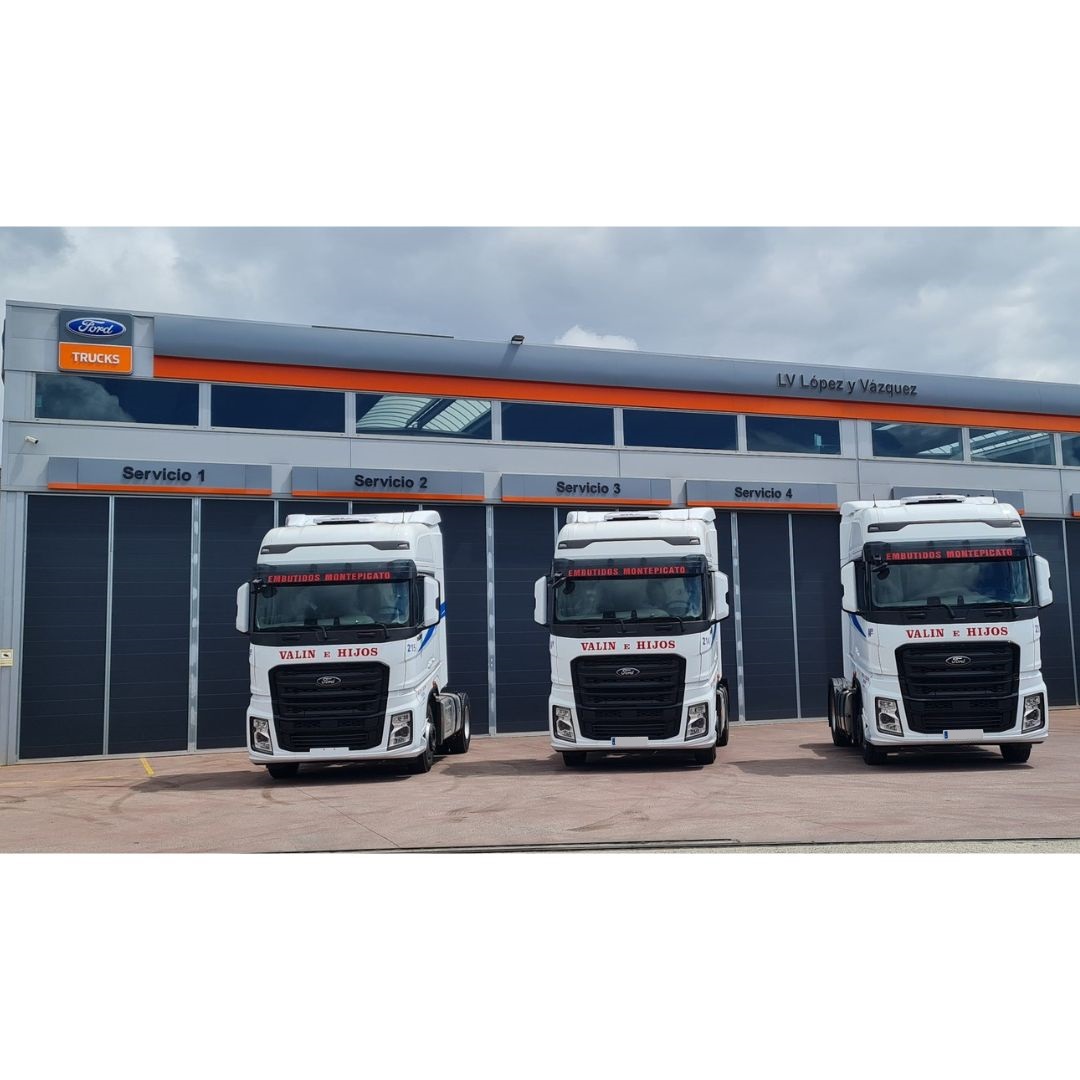 Entrega de tres tractoras Ford F-MAX L